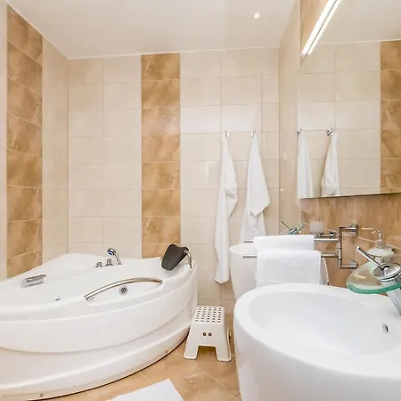 Luxury Vista With Pool And Sea View Опатія
