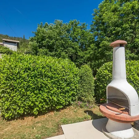 Luxury Vista With Pool And Sea View Vila
