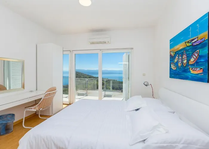 Luxury Vista With Pool And Sea View * Opatija