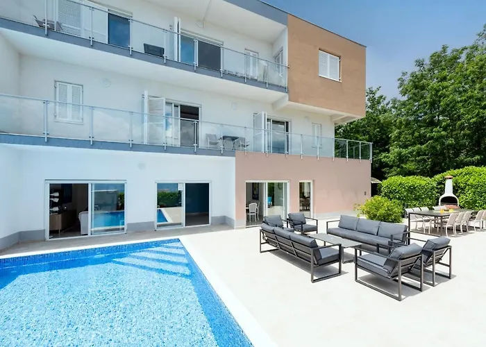 Luxury Vista With Pool And Sea View * أوباتيا